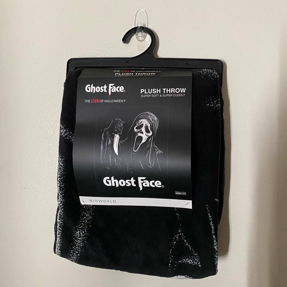 scream throw blanket